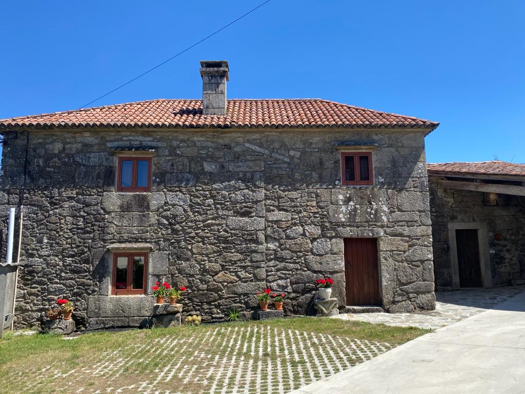 EXT-FACHADA-PRINCIPAL-SOL